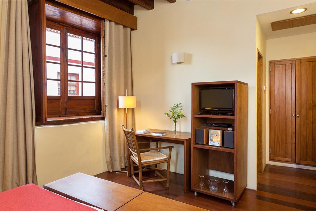 La Quinta Roja The Senses Collection