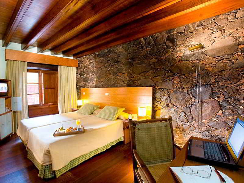 Livvo La Quinta Roja 4*